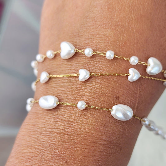 Heart, Pebbles, Pearl chain